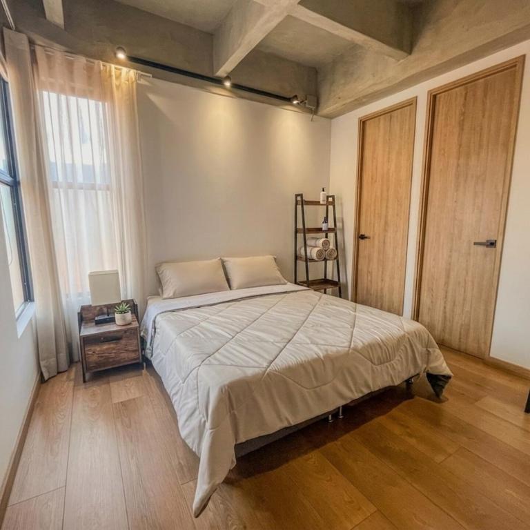 Modern Apartment with Balcony | Near El Poblado - Apartamento - 8