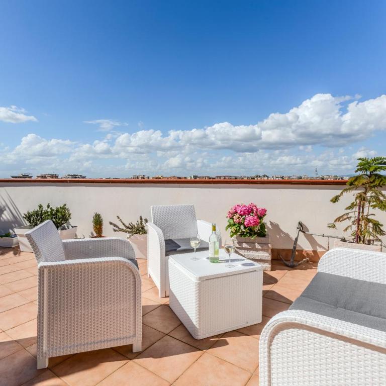 Attico panoramico con grande terrazza - Two-Bedroom House - 1