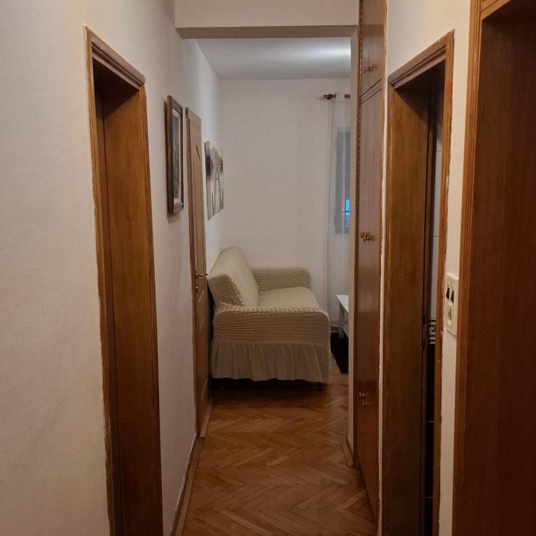 VUK's 5 min from the BEACH Two-Bedroom Apart - Apartman sa 2 Spavaće Sobe - 7