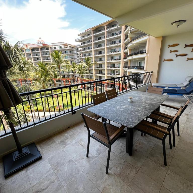 Beachfront 2 bedroom Condo in Playa Royale Resort, Nuevo Vallarta - Apartamento de 2 dormitorios - 7