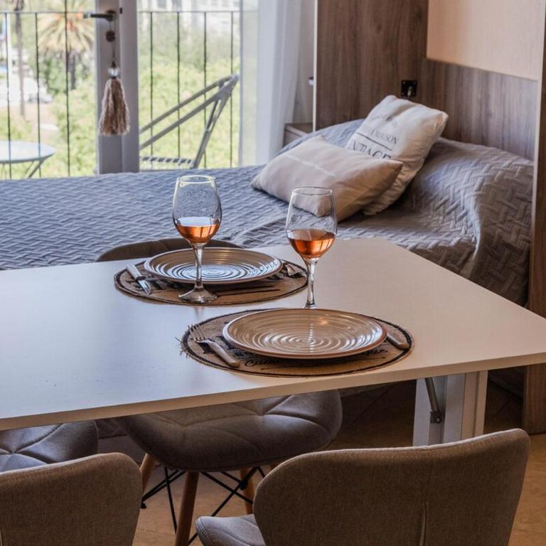 BT Homes - Studio Renovado & Moderno a Metros Mar - Apartamento de 1 dormitorio - 34