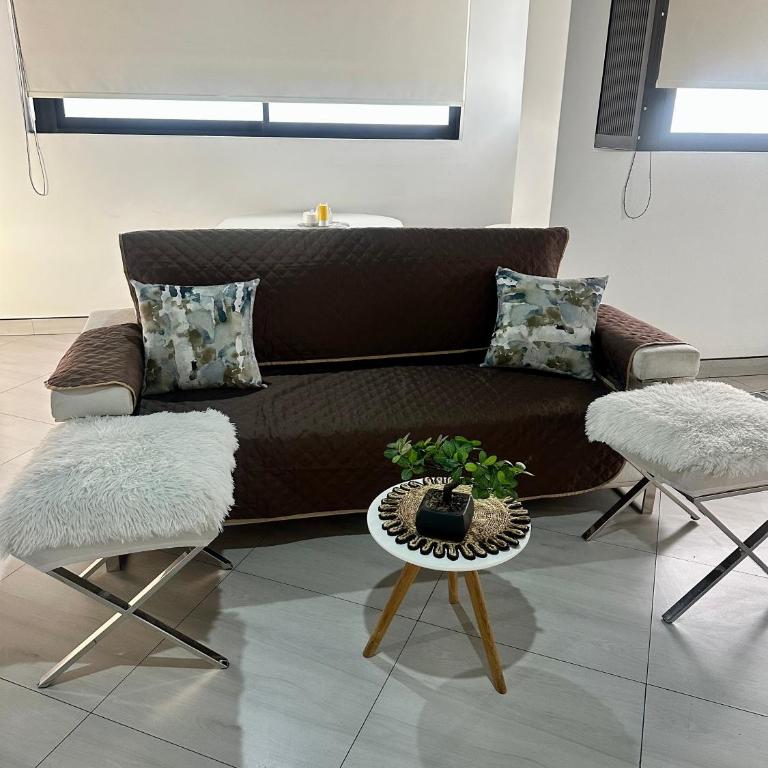 Casa de Bris - One-Bedroom Deluxe Apartment - 2