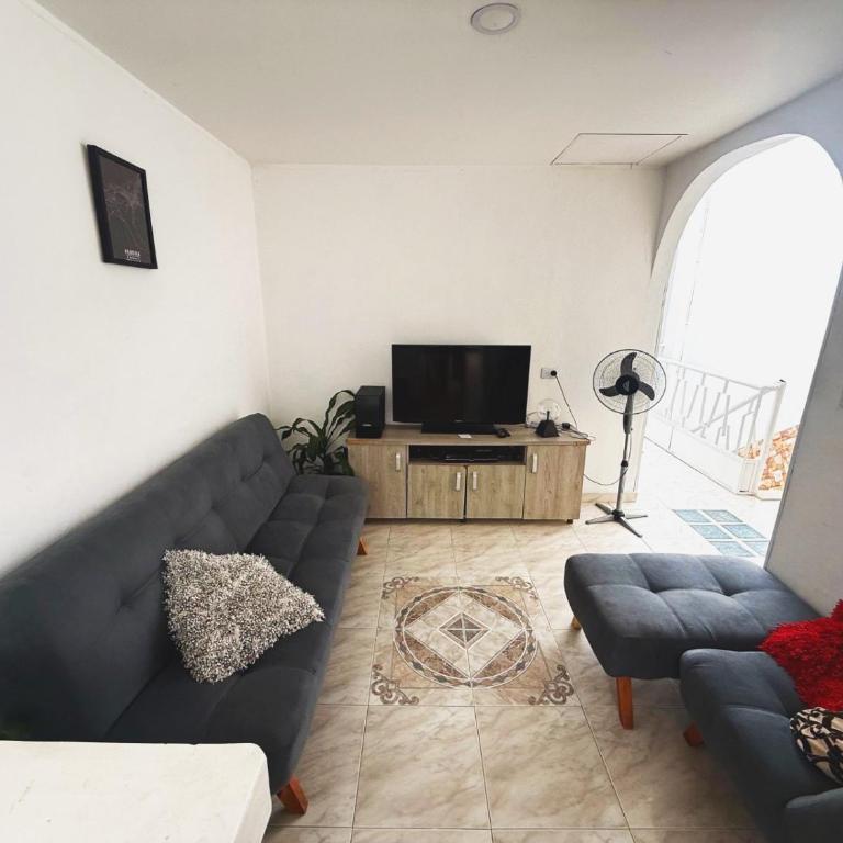 Casa Aire y Luz - Three-Bedroom House - 1