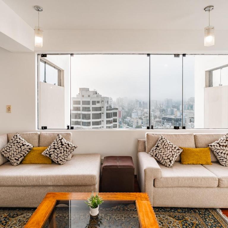 Spectacular Panoramic Ocean View in Miraflores - Three-Bedroom Apartment with Sea View - 27