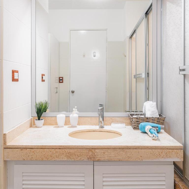 Spectacular Panoramic Ocean View in Miraflores - Three-Bedroom Apartment with Sea View - 37