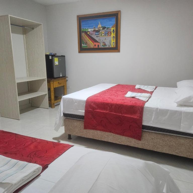 Caribbean Airport Hotel - Standard Triple Room - 6