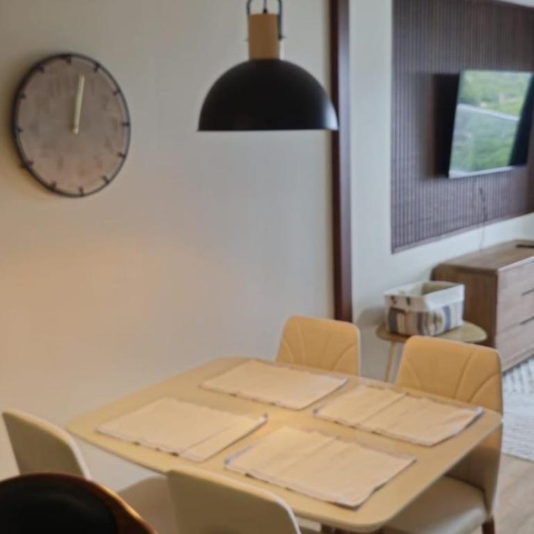 Comodo apartamento en Tres Cruces - Room #1621113101 - 1