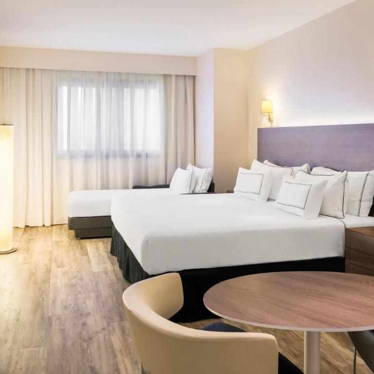 Meliá Lebreros - Habitación Familiar - 4