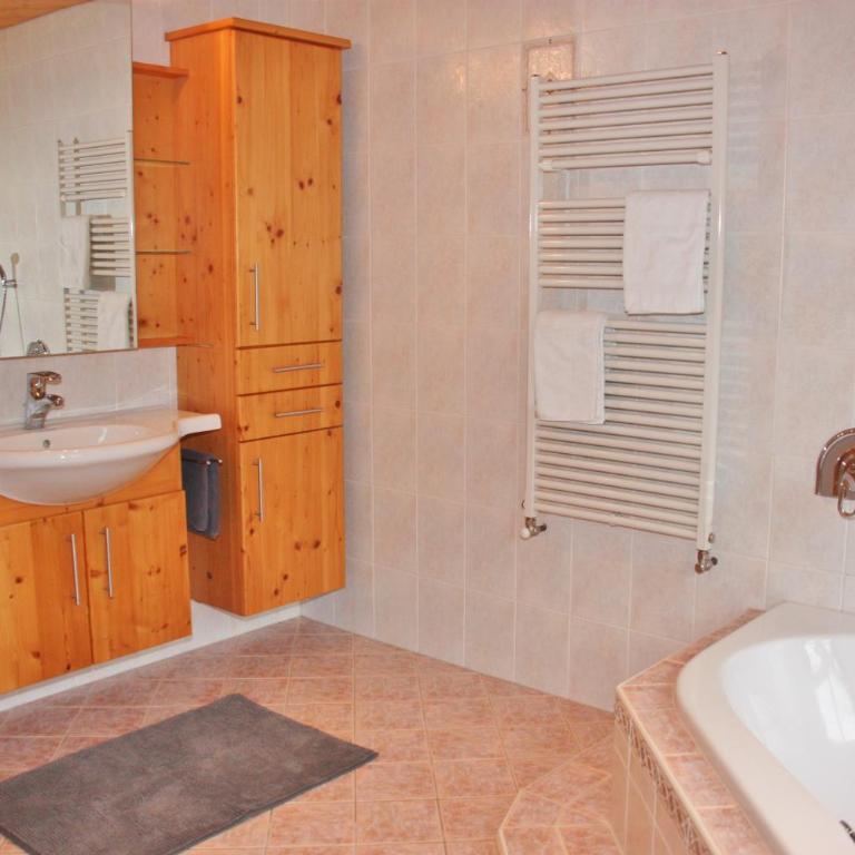 evashome - Apartment mit 2 Schlafzimmern und Balkon - 4