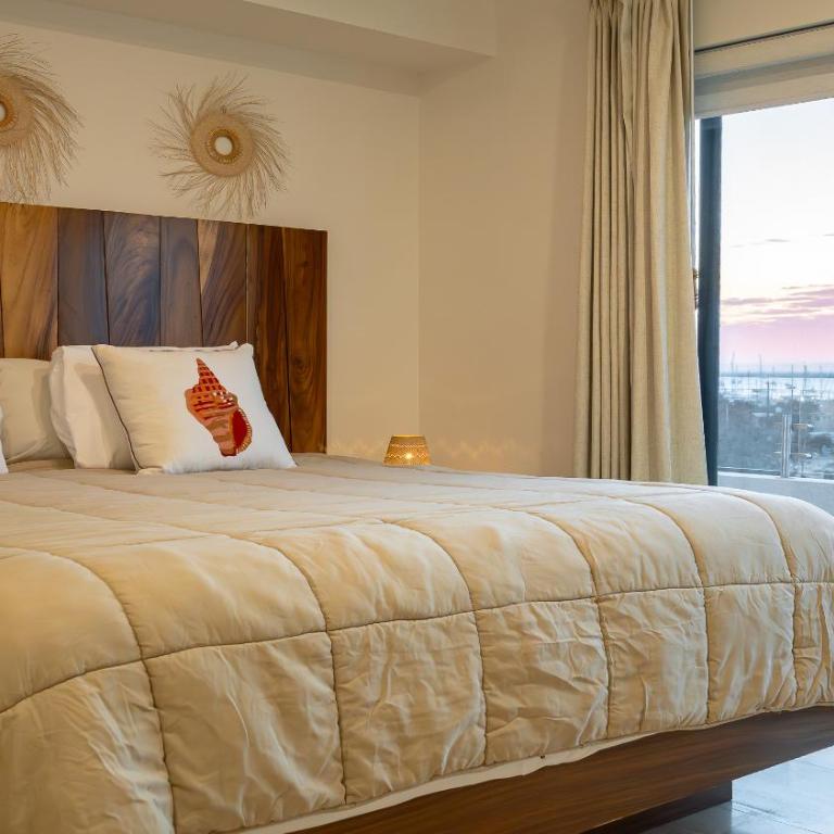 Casa Altamar - Rooftop, vistas y Piscina a pasos del Malecon - Three-Bedroom Vacation Home - 9