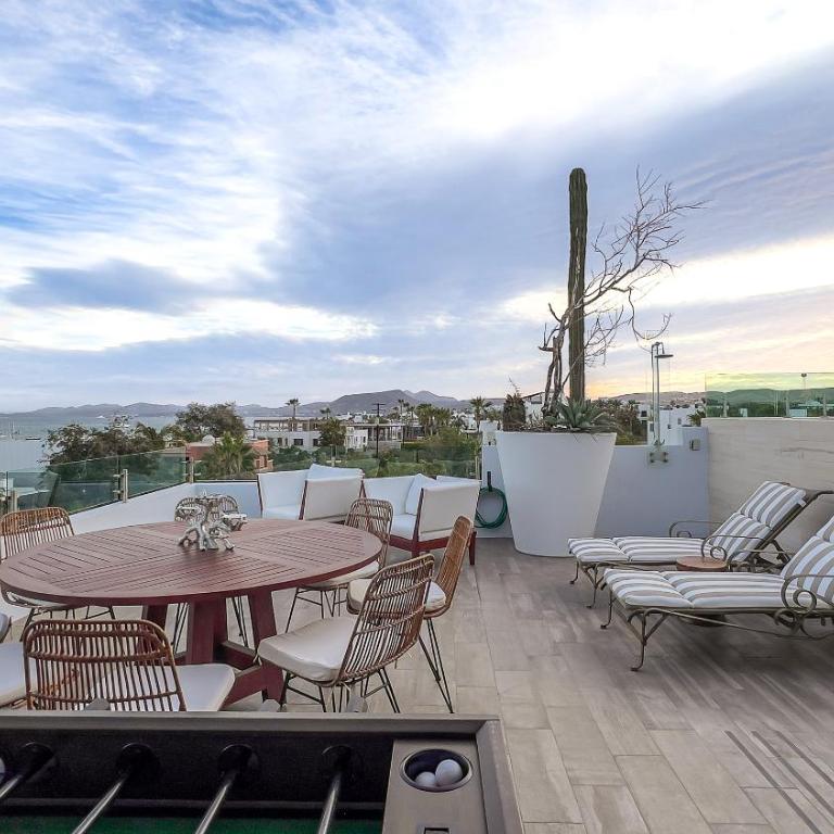 Casa Altamar - Rooftop, vistas y Piscina a pasos del Malecon - Three-Bedroom Vacation Home - 62