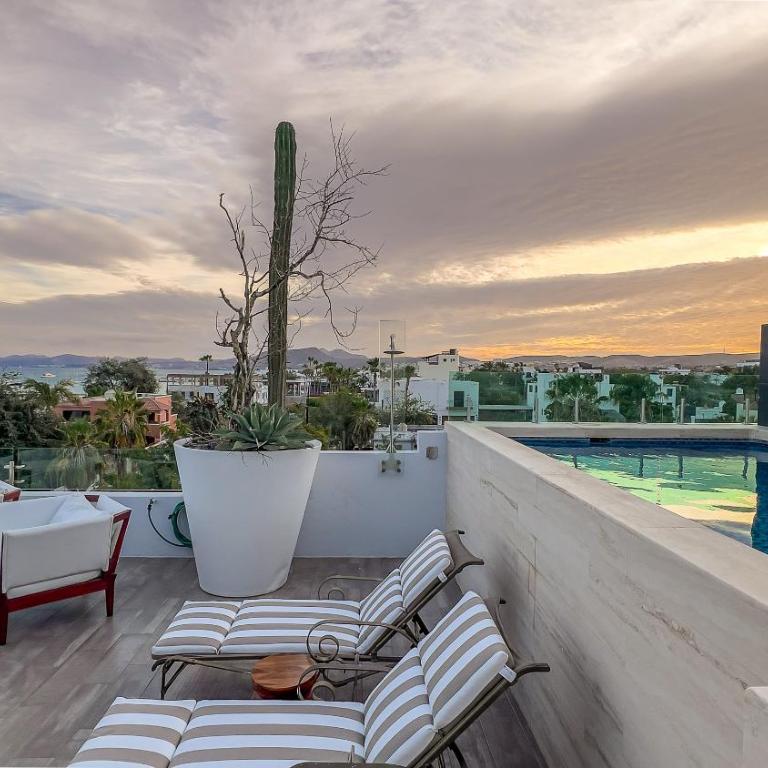 Casa Altamar - Rooftop, vistas y Piscina a pasos del Malecon - Three-Bedroom Vacation Home - 3