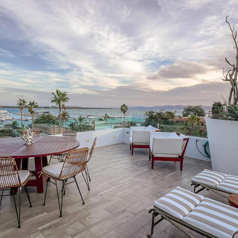Casa Altamar - Rooftop, vistas y Piscina a pasos del Malecon - Three-Bedroom Vacation Home - 69