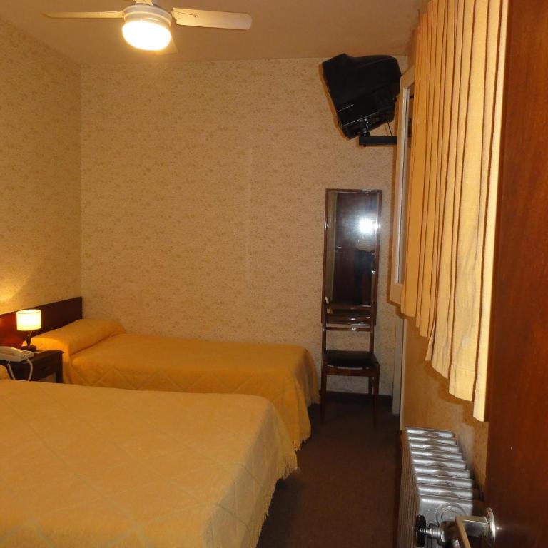 Hotel Arenas - Habitación Triple - 2