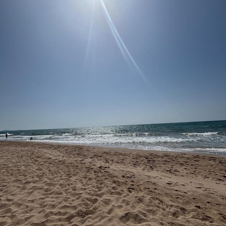 Villa Palmiers 5 min de la Mer, confortable 4 Personnes, parking free, - Two-Bedroom Villa - 2