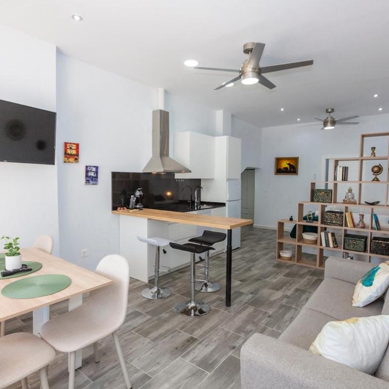 Luxe Marina Premium Port views I - One-Bedroom Apartment with Sea View - 10
