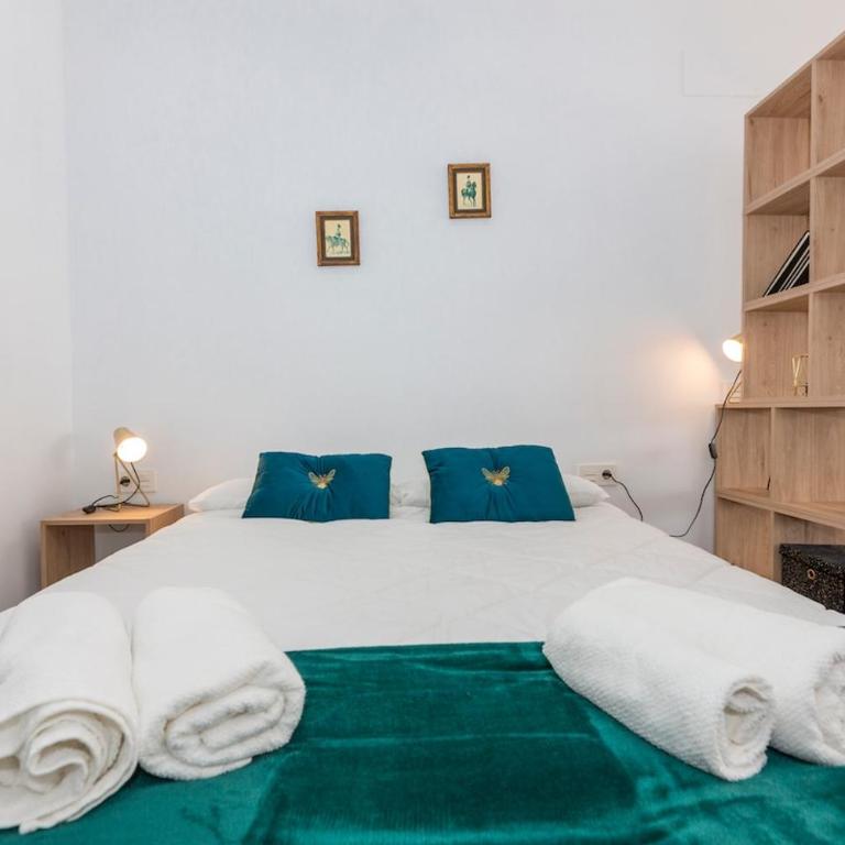 Luxe Marina Premium Port views I - One-Bedroom Apartment with Sea View - 14
