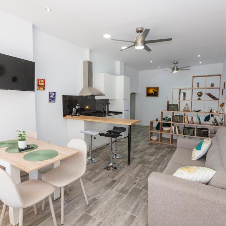 Luxe Marina Premium Port views I - One-Bedroom Apartment with Sea View - 32