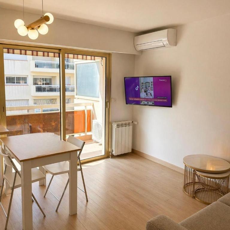 Riviera Beach Juan les Pins 300m plage avec terrasse - Appartement 1 Chambre - 2