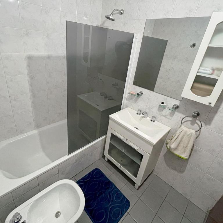 Charming 2-Bedroom Apartment with City View in Buenos Aires - Apartment - 5