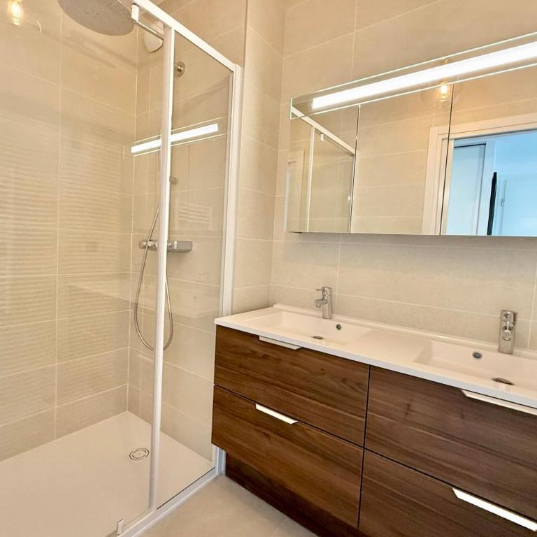 Villa contemporaine de standing Antibes 3 Chbres - 6 Pers - PiscineParking - Villa - 30