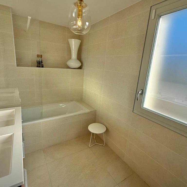 Villa contemporaine de standing Antibes 3 Chbres - 6 Pers - PiscineParking - Villa - 43