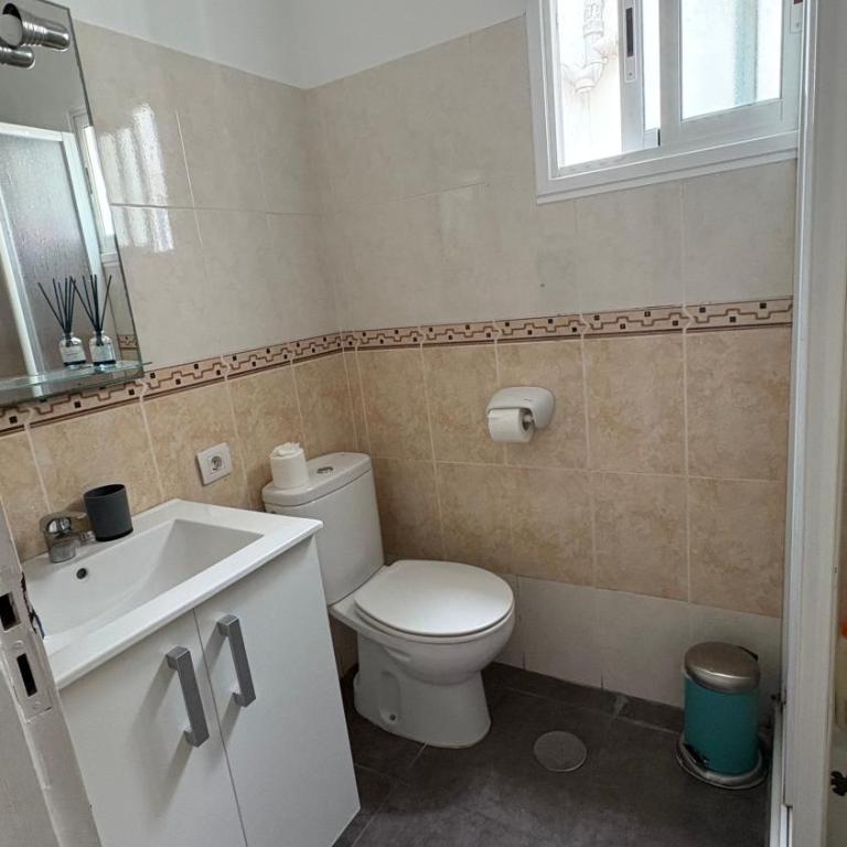 ATICO 2 - Apartamento con ducha - 3