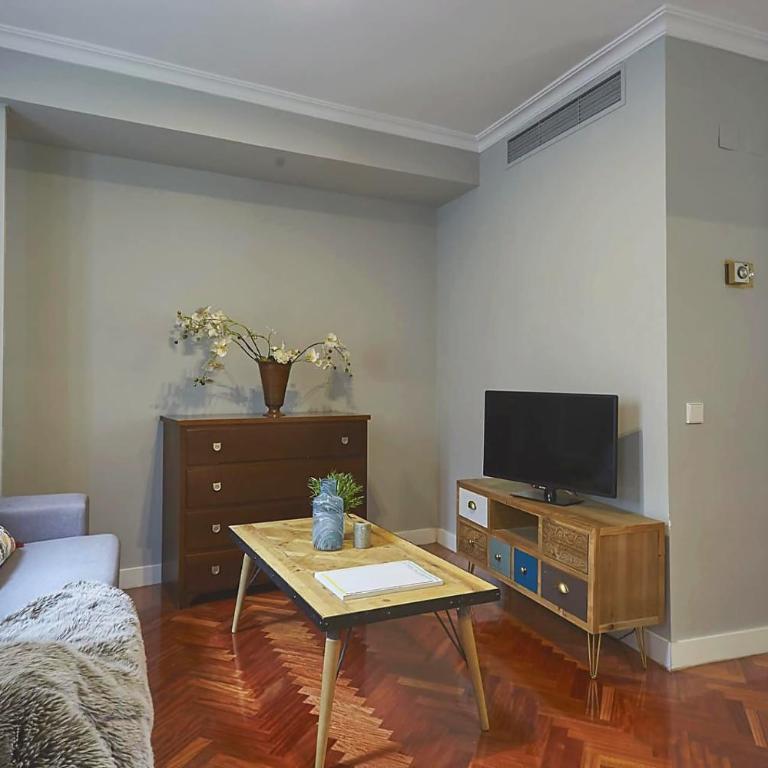 Apartamento V Alcalá-Retiro. Ideal parejas - Apartamento - 4