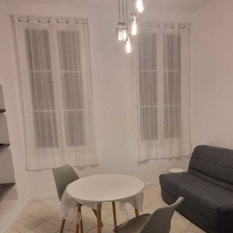 Vieux Nice - Appartement 1 Chambre - 2