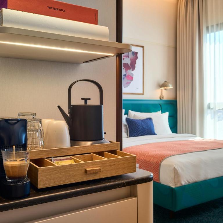 The Social Hub Barcelona Poblenou - Deluxe Double Room - 4