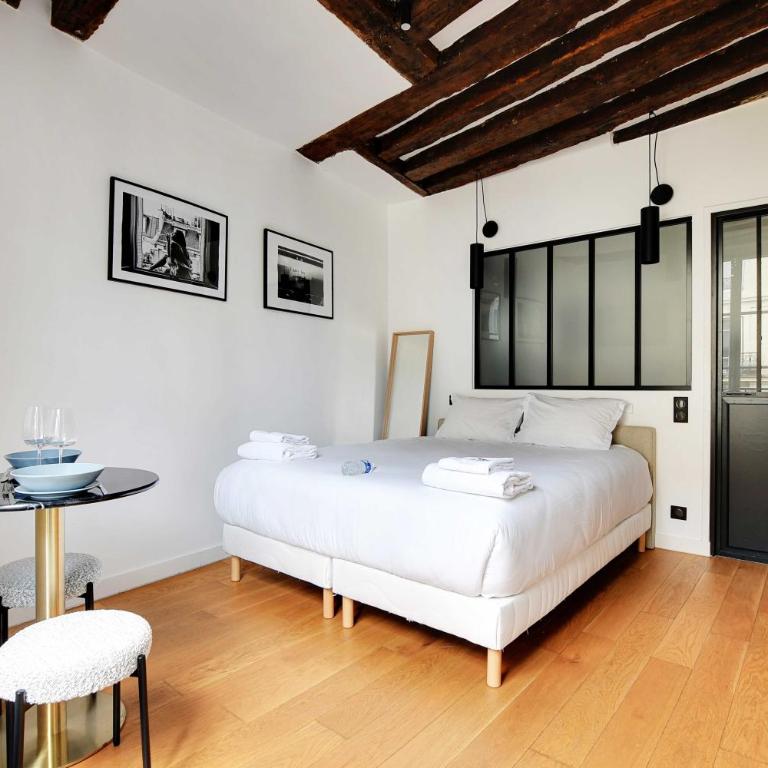 Charming studio A C - 2P - Le Marais - Appartement - 1