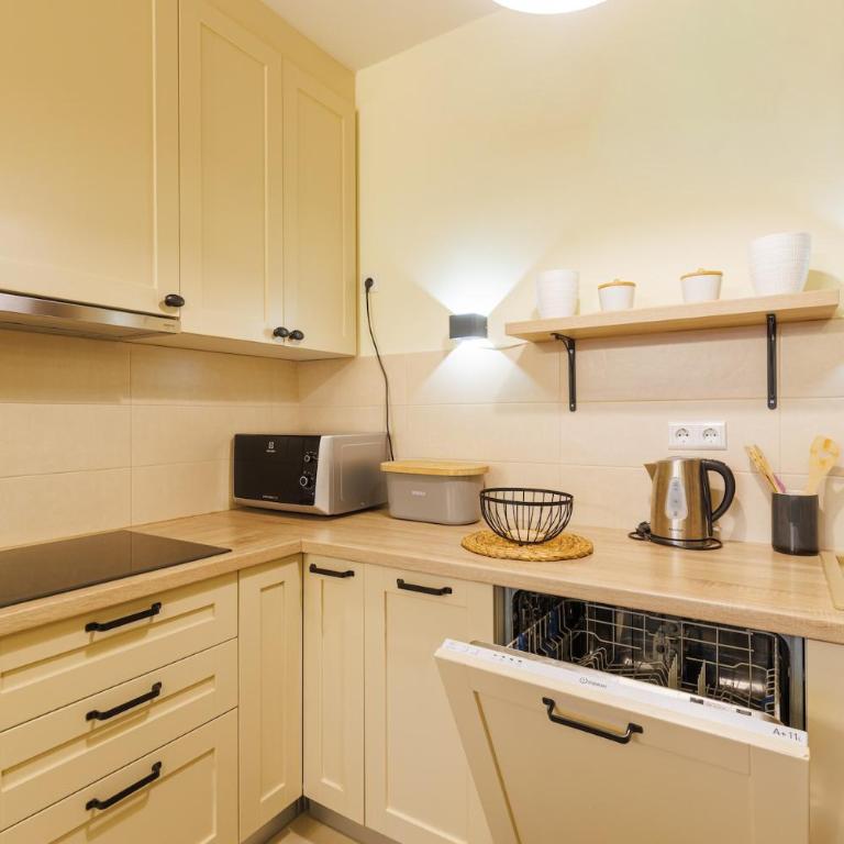 Cozy & fully equipped apt in center of Sarajevo - One-Bedroom Apartment - 10