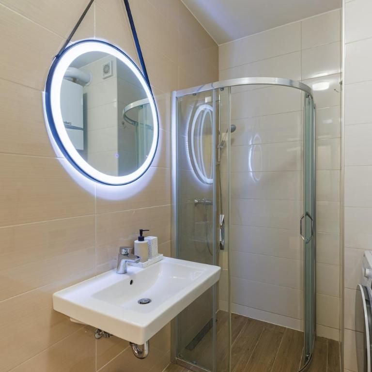 Cozy & fully equipped apt in center of Sarajevo - One-Bedroom Apartment - 13