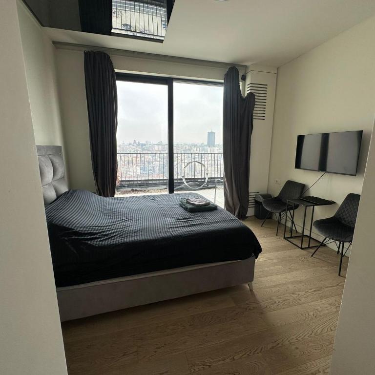 BW Metropolitan Penthouse with River View - Three-Bedroom Apartment - 4