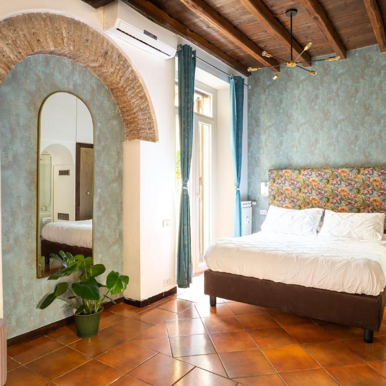 Quiet Trevi Fountain Apartment Courtyard & Patio - Appartamento con 1 Camera da Letto - 1