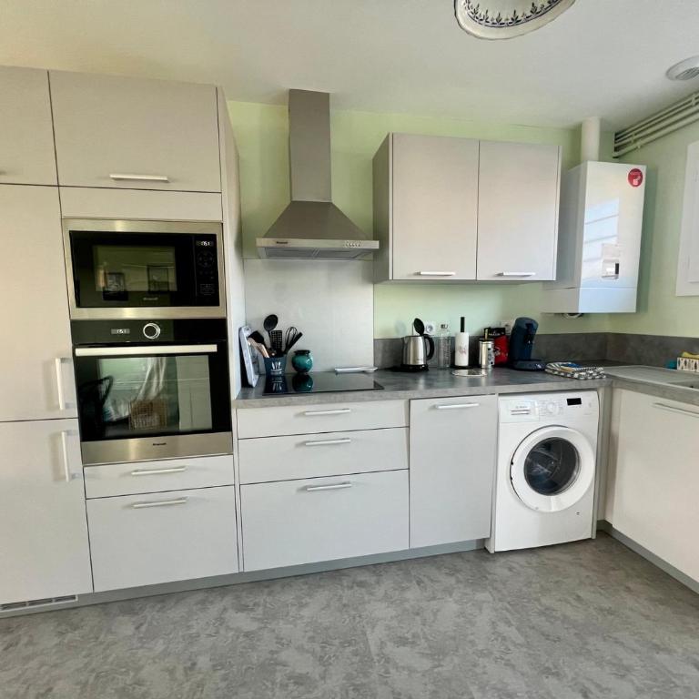Jolie Maison 2 chambres avec Jardin à Royan - Idéal Familles - Parking Gratuit - Confort Tout équipée - Vacation Home - 22