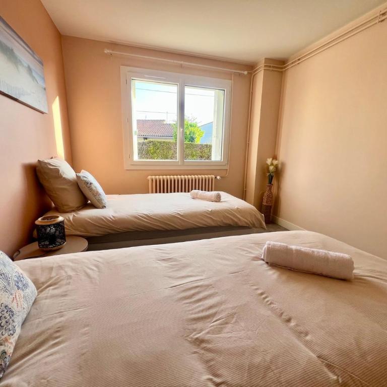 Jolie Maison 2 chambres avec Jardin à Royan - Idéal Familles - Parking Gratuit - Confort Tout équipée - Vacation Home - 11