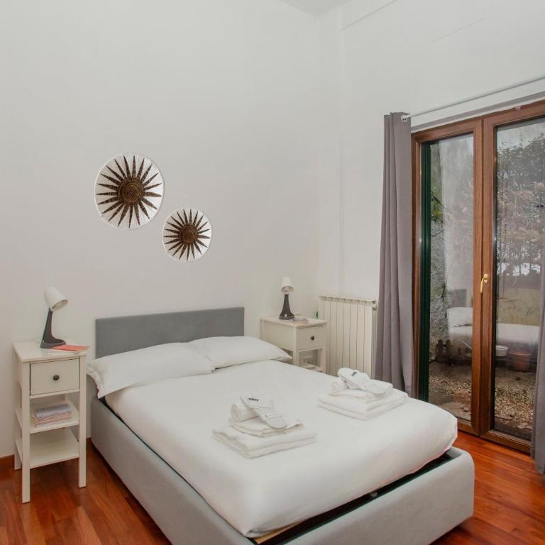 Garden Apt - Close to Lambrate MM and Railway by InnStay - Appartamento con 1 Camera da Letto - 1