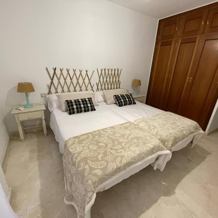 Apartamento en el Centro - Catedral cerca - Three-Bedroom Apartment - 16