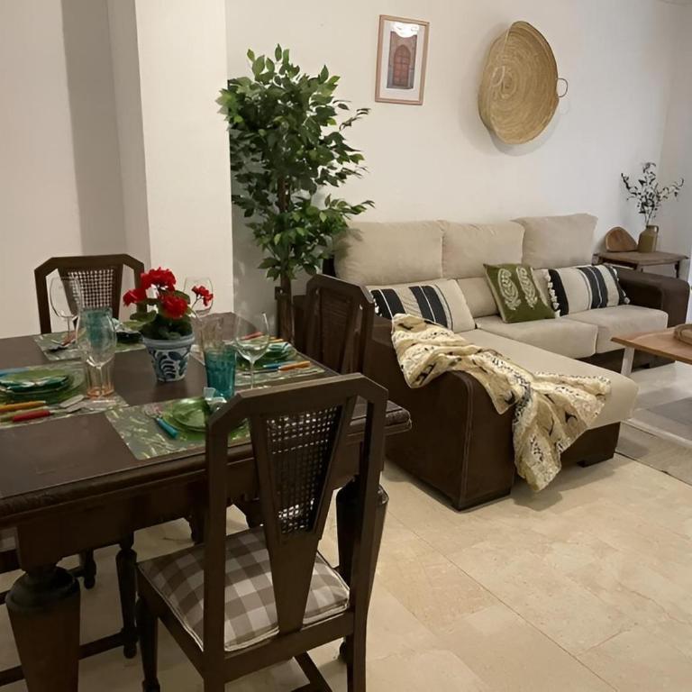 Apartamento en el Centro - Catedral cerca - Three-Bedroom Apartment - 23