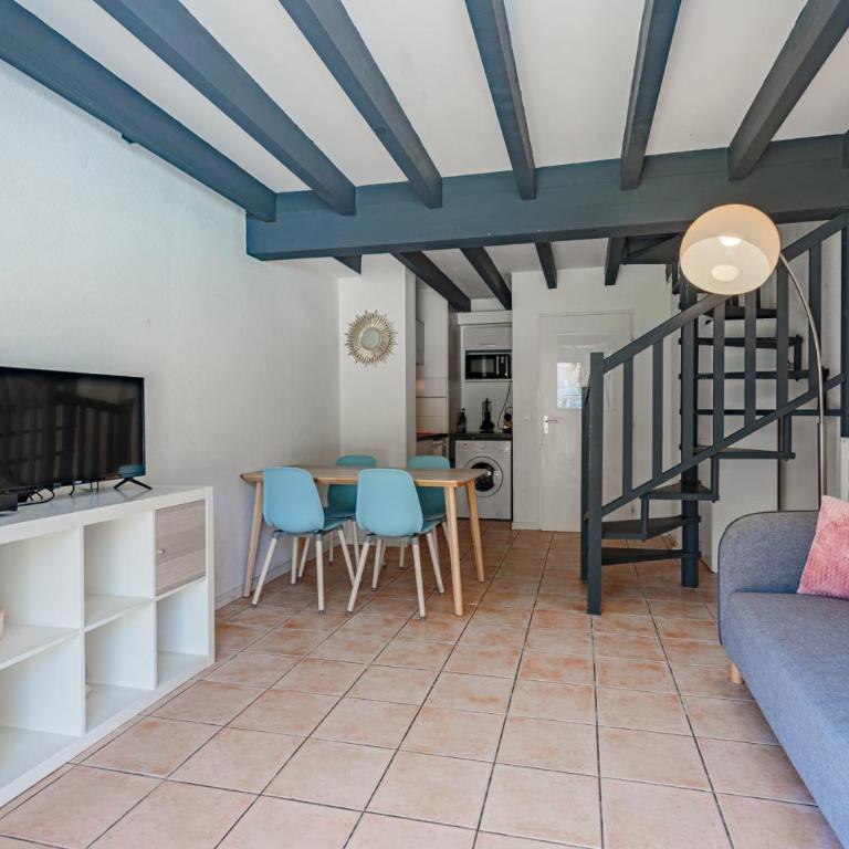 Le Séjour de Lavigne - Welkeys - Apartment - 3