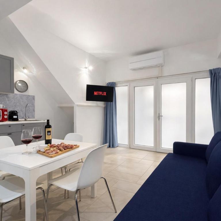 Loft Restituta - Sea, WiFi & Netflix - One-Bedroom House - 11