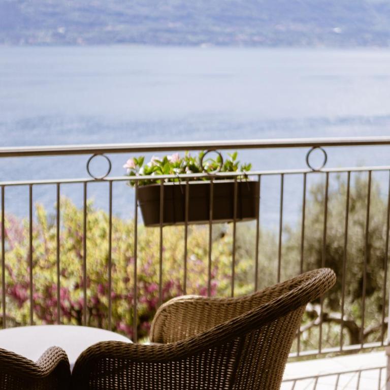 Hotel Mercedes - Camera Matrimoniale con Balcone e Vista Lago - 6