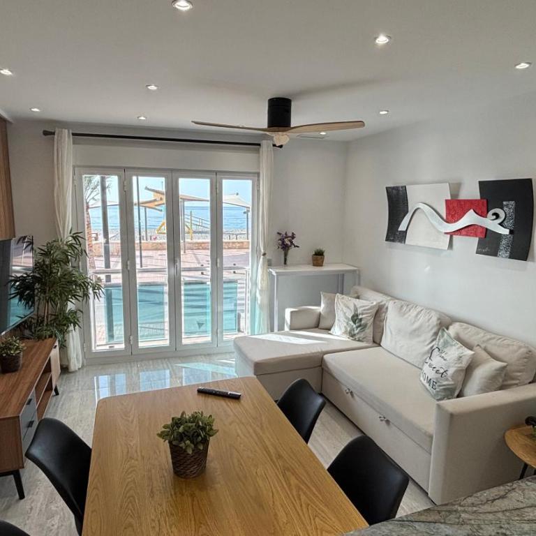 Espectacular piso reformado 1a linea de playa - Apartamento de 1 dormitorio - 15