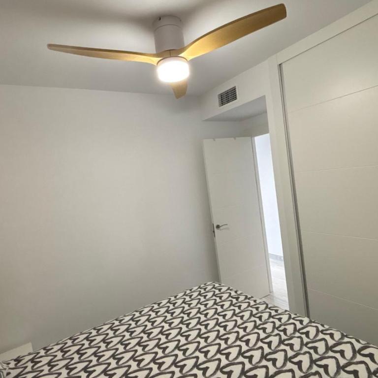 Espectacular piso reformado 1a linea de playa - Apartamento de 1 dormitorio - 38