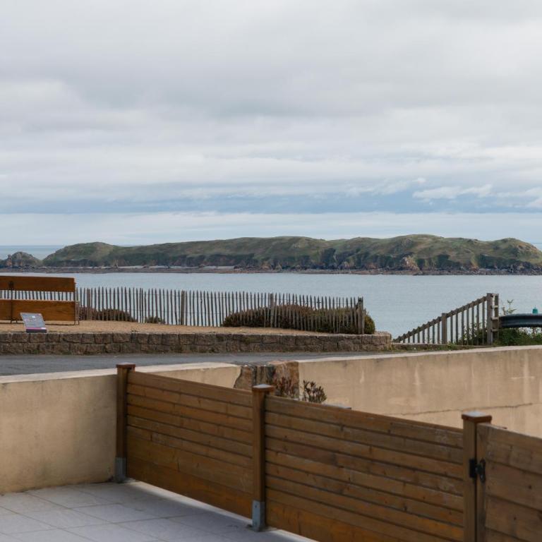 Gites Au Point De Vue - Studio Apartment with Sea View - 19