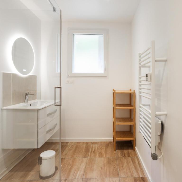 Gites Au Point De Vue - Studio Apartment with Sea View - 9