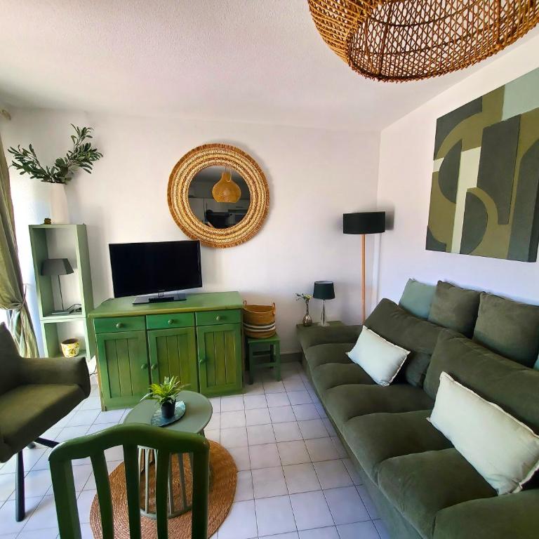 Vittoria Immobilier 1-REGLEMENT SUR PLACE - Chèques Vacances acceptés - Apartment with Terrace - 4