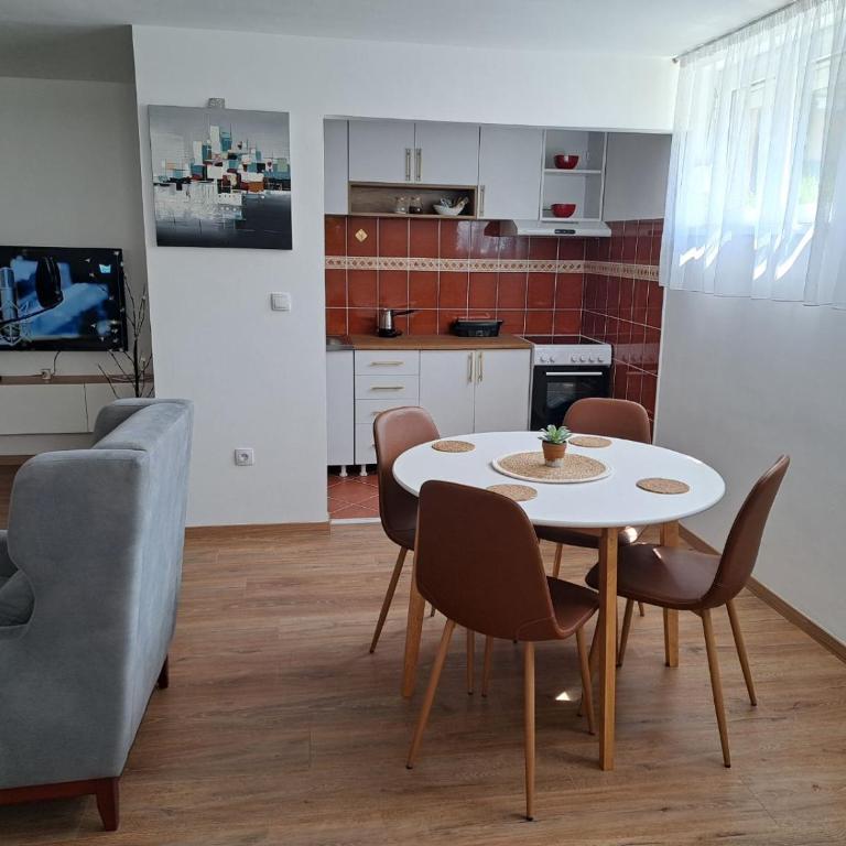 Beba Apartman - Apartman sa 1 Spavaćom Sobom - 3