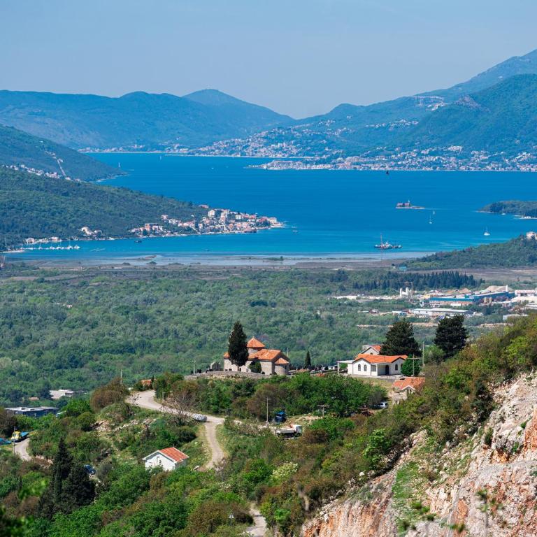 Dream View Villa - Vacation Home - 1